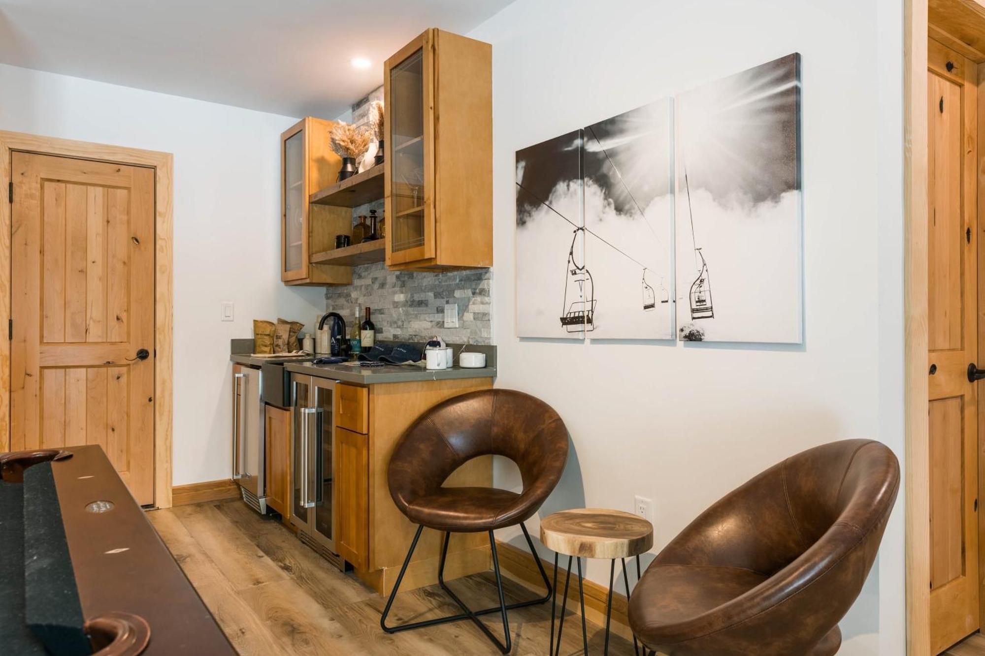 Coyote Moon By Avantstay Cabin Wsauna Mins From Dt Truckee Northstar Eksteriør bilde