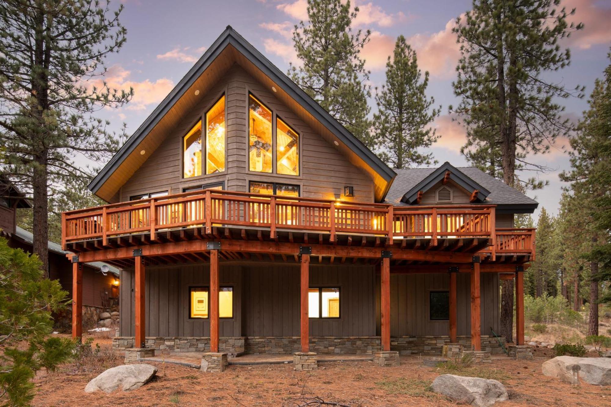 Coyote Moon By Avantstay Cabin Wsauna Mins From Dt Truckee Northstar Eksteriør bilde